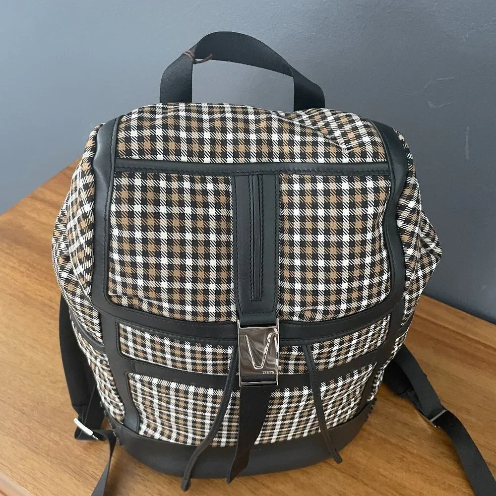 Tod's Italy  Fabric‎ Backpack, Tech New Gommini Medio, XBMTDSG9300NRHXTT3